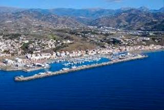 Residential Plot in Caleta de Velez. Terreno uso hotelero