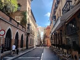 Etagenwohnung  Calle lev�es. Piso a estrenar en el centro de sevilla