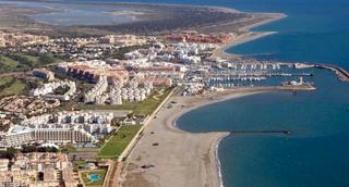 Edifici a El Puerto - La Romanilla. Apartamentos turísticos en la costa almeriense