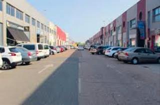 Nau industrial a Palmete. Fantástica nave en venta ideal para rent a car