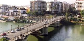 Foto e12c6083-a453-46fb-9fb0-3c6b2cb21d01. Edificio in Los Remedios Sevilla