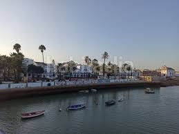 Foto b9d0c17e-4373-4471-a7c1-de09fbc2bff9. Edifici amb piscina a Cuatro Pinos - El Carmen Puerto de Santa María (El)