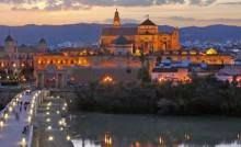 Edifici a Centro. Edificio con 8 apartamentos en córdoba
