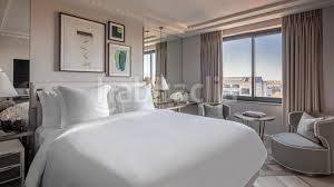 Foto c6a746a1-cbf4-4e38-b9ea-481a5e76970d. Edificio con piscina in Raval Barcelona