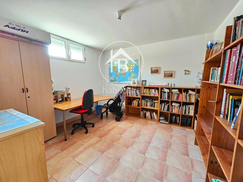 Foto 04176d8a-b856-4a40-b2c6-2c3d07b17d84. Chalet en Centro Mutxamel