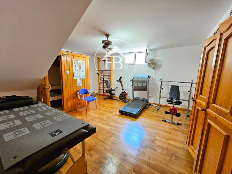 Foto 2b96b01d-2231-4d7f-8845-be6b73e76b6f. Chalet en Centro Mutxamel
