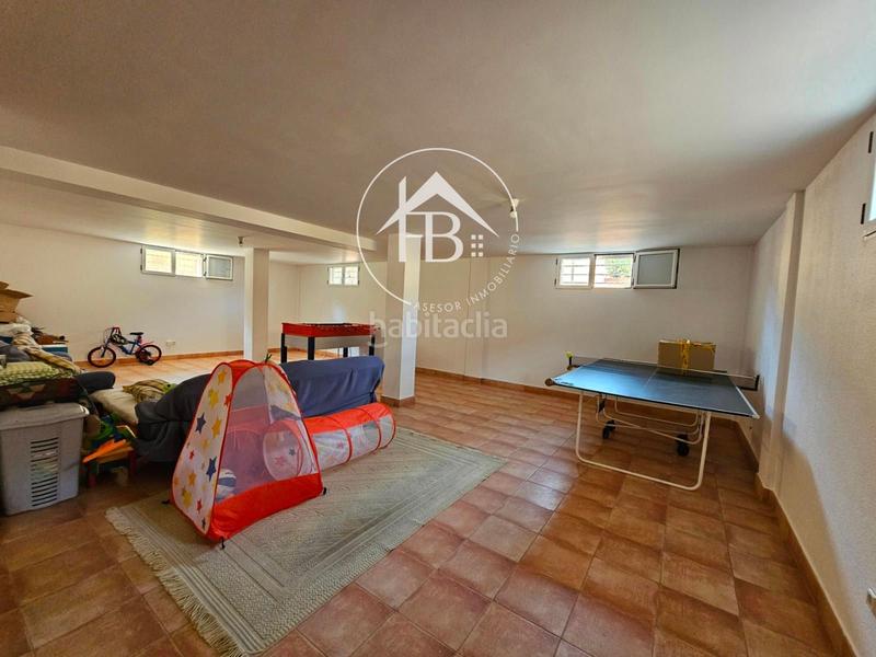 Foto 713de24c-860d-40d1-a217-55df3c9652f2. Chalet en Centro Mutxamel