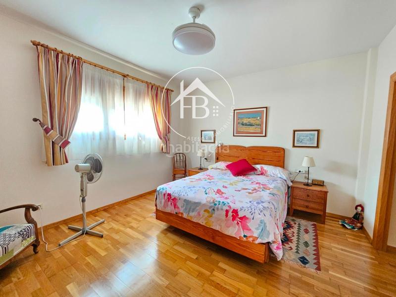 Foto d7947377-cc1b-49b7-b687-166bccf6a6a2. Chalet en Centro Mutxamel