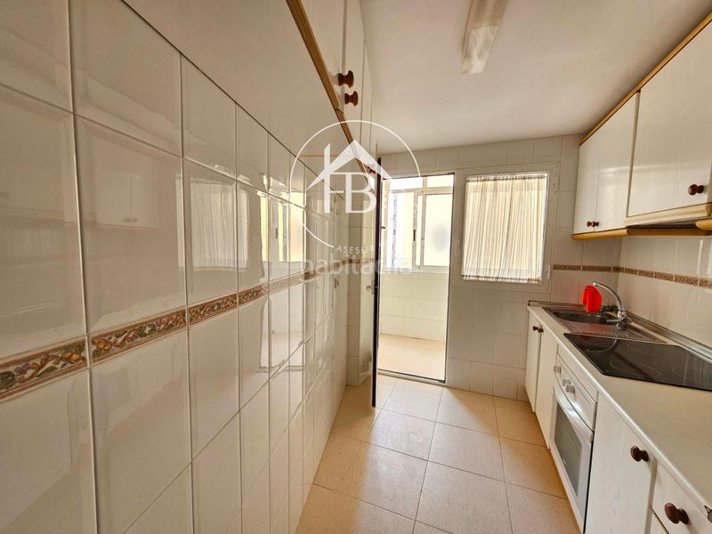 Foto 0a98e7e3-15e8-4bcc-a632-7b70c2ef68ad. Appartement avec chauffage dans Centro San Juan de Alicante