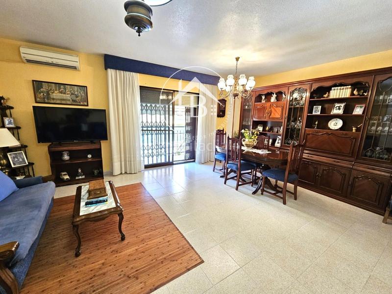 Foto 5f4ae824-c366-4860-a725-bfc68d8474b5. Casa a schiera con riscaldamento parcheggio in Centro Mutxamel