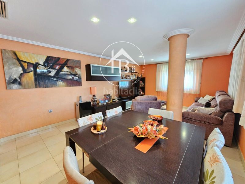 Foto 2537228b-0b32-4cb9-a634-0c699221c9e6. Casa con riscaldamento parcheggio in Centro Mutxamel