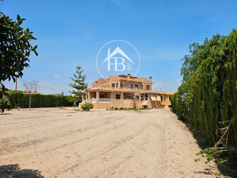 Foto 56c112f5-e270-4156-a8fd-88803a6c2440. Chalet con parcheggio in La Huerta Mutxamel