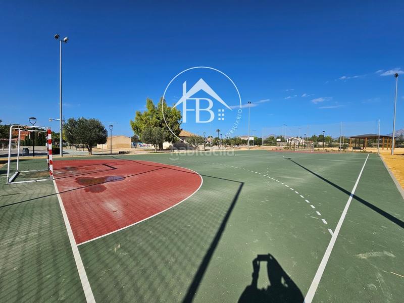 Foto ff809ed7-8748-4173-ace9-f949f9489e5e. Local comercial en Centro Mutxamel