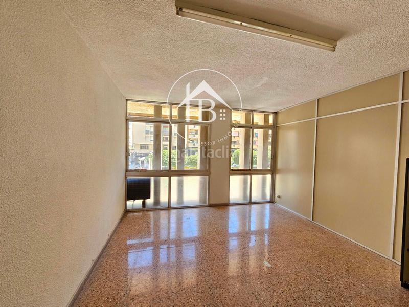 Foto cf93b21e-d0d6-4ca6-b9ab-6f3e6e1da1f6. Büro in Centro San Juan de Alicante