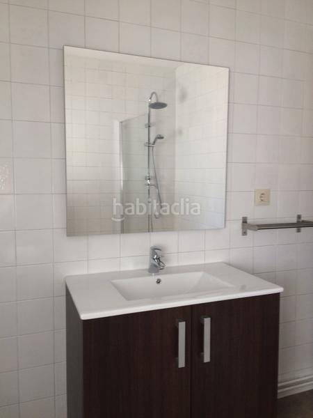 Foto 239c0ebf-3008-4524-8f77-20888a457f27. Edifici a Pino (O)
