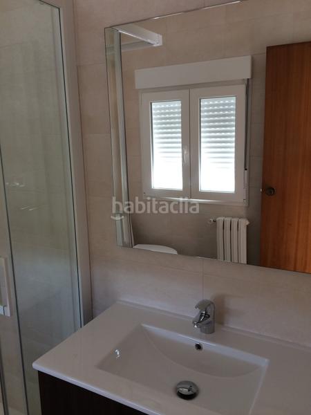 Foto 57437a05-bb67-4e12-b77b-9fa45bcaf2e6. Edifici a Pino (O)
