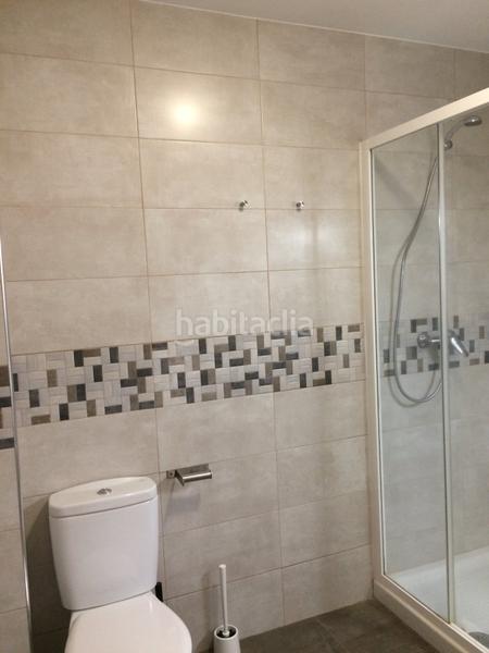 Foto 9e2ce555-86cc-4db6-a0d3-5c993dbd537b. Edifici a Pino (O)