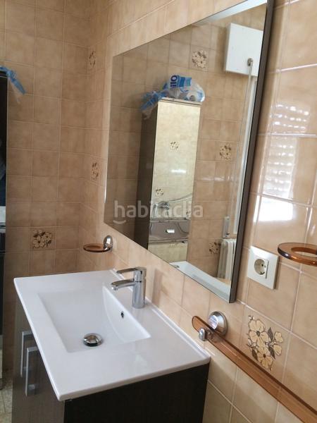 Foto b59a0828-b7f8-49fc-b8a4-667013167e08. Edifici a Pino (O)