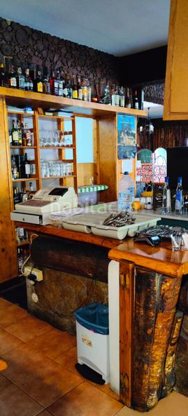 Foto 3eac9398-b725-4ecd-9a02-1a388a8d1ca3. Casa se vende restaurante totalmente equipado situado en una casa con parcela al pie de la n550 en Oroso