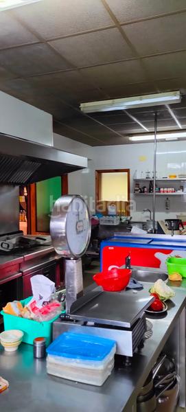 Foto 43ffdc7a-ce3a-4223-9ff6-e56e9efc9893. Casa se vende restaurante totalmente equipado situado en una casa con parcela al pie de la n550 en Oroso