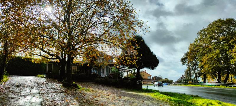 Foto de2d5c57-33a1-4aea-8457-21f6f282b1d1. Casa se vende restaurante totalmente equipado situado en una casa con parcela al pie de la n550 en Oroso