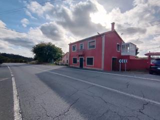 Casa a Pino (O). Arca capital vende casa a 200 m del camino de santiago y 15 minu