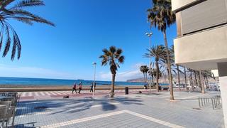 Appartement à Ciudad Jardín - Tagarete - El Zapillo. Se vende piso en avenida cabo de gata