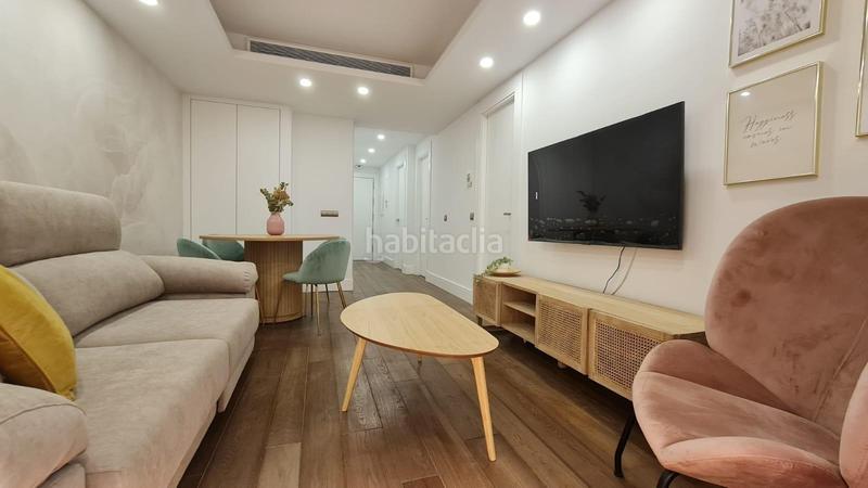 Foto 526ec8da-c095-4e01-a564-2d5af7cc02f8. Alquiler piso se alquila piso para larga temporada en Almería
