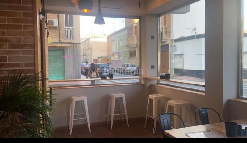 Foto acceffa6-2ac4-4725-8f1a-551c0651b93f. Alquiler local comercial negocio en traspaso. en Ciudad Jardín - Tagarete - El Zapillo Almería