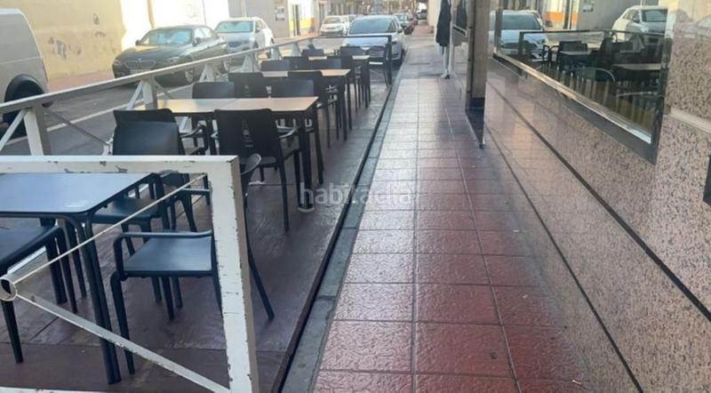 Foto e2dc3529-1f0b-4a85-be2a-b7d1fecfafb2. Alquiler local comercial negocio en traspaso. en Ciudad Jardín - Tagarete - El Zapillo Almería