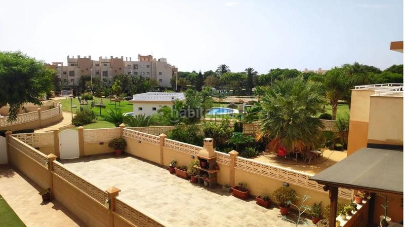 Foto 8936ef32-7246-4123-b951-420e545995c9. Miete etagenwohnung mit heizung parking pool in Retamar Almería