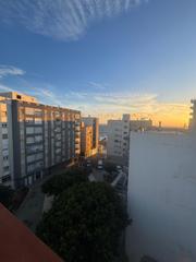 Appartamento in Ciudad Jardín - Tagarete - El Zapillo. Se vende piso cruz de robles