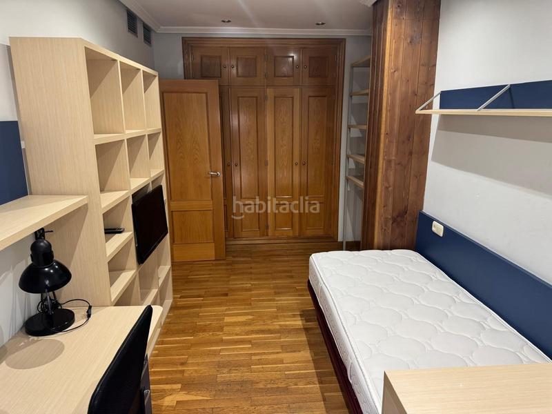 Foto 316f0786-21da-4f06-bc7e-80405b27b396. Piso  en venta en calle zaragoza, 11, Centro en Almería