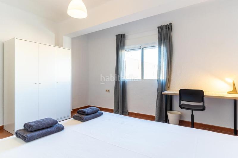 Foto c058319d-401b-4aa8-8492-b3833a7d0d93. Lloguer apartament a Ciudad Jardín - Tagarete - El Zapillo Almería