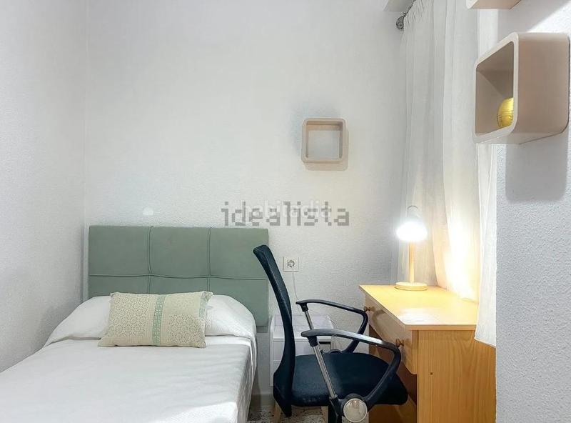 Foto b2a20842-bae8-491d-96f0-b699db6ce922. Alquiler apartamento alquiler erasmus zapillo en Ciudad Jardín - Tagarete - El Zapillo Almería