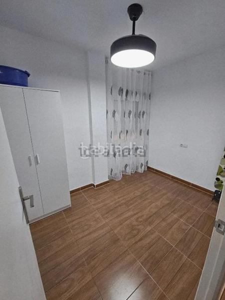 Foto bbd59857-bcc0-43df-aaad-9f9c601697c9. Alquiler piso alquiler de piso en avenida de pablo iglesias, 22 en Almería