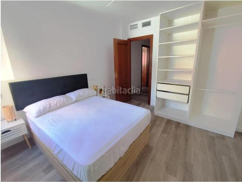 Foto dfd523a5-1a2c-4061-86f8-b2b87ea41b66. Lloguer apartament a Centro Almería