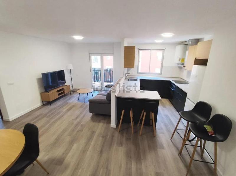 Foto 199a5ac5-beff-49a3-b900-e2af86f2db74. Location appartement dans Centro Almería