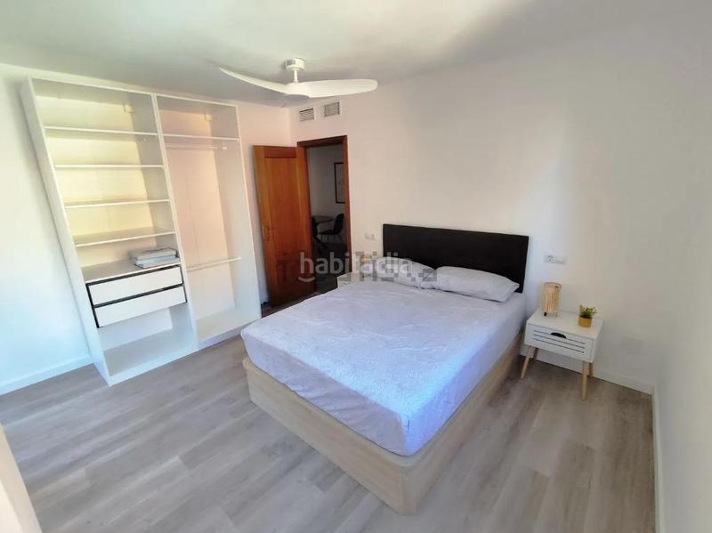 Foto 74f2d587-f341-4367-aa9f-0a6fadf911c0. Rent apartment in Centro Almería