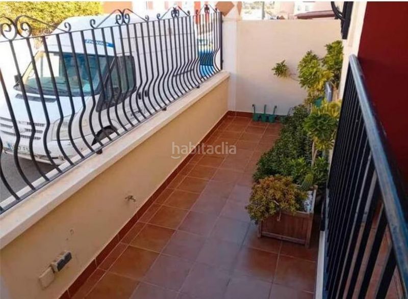 Foto 3d0b4b3a-adb5-4405-b99f-238a6daa67ba. Casa adossada amb aparcament piscina a Huércal de Almería