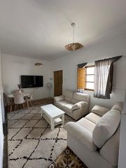 Rent Apartment in Piedras Redondas - Torrecárdenas. Casa amplia en zona alcampo