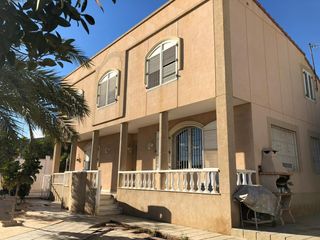 Chalet à Canjáyar. Hermoso chalet en zona codiciada del huércal de almería