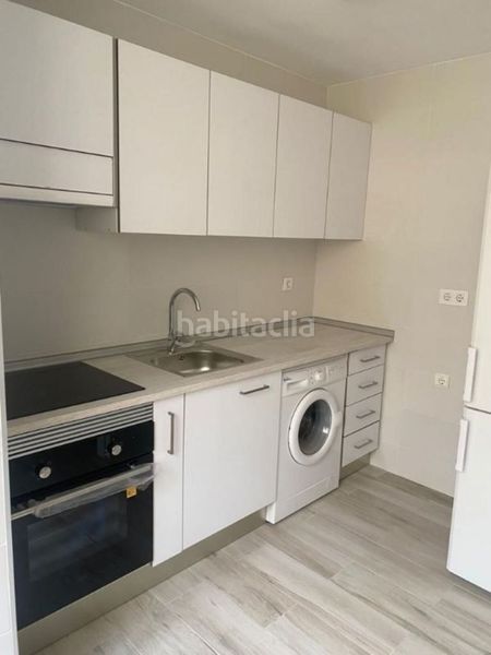 Foto c7433362-2c5c-4e2d-a2dd-2574573325fb. Pis a Centro Almería