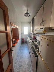 Alquiler Apartamento en Ciudad Jardín - Tagarete - El Zapillo. Alquiler larga temporada zapillo