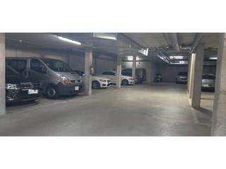 Aparcament cotxe a Jules verne 12. Parking en venta en lhostallledoner