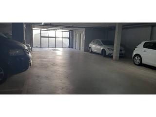 Parking coche en Jules verne 12. Parking en venta en lhostallledoner