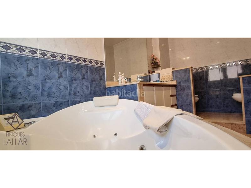 Foto a0324d6f-9ff4-4c49-ac55-8b0b61ca91a5. Casa adossada amb calefacció aparcament a Font Verda Granollers