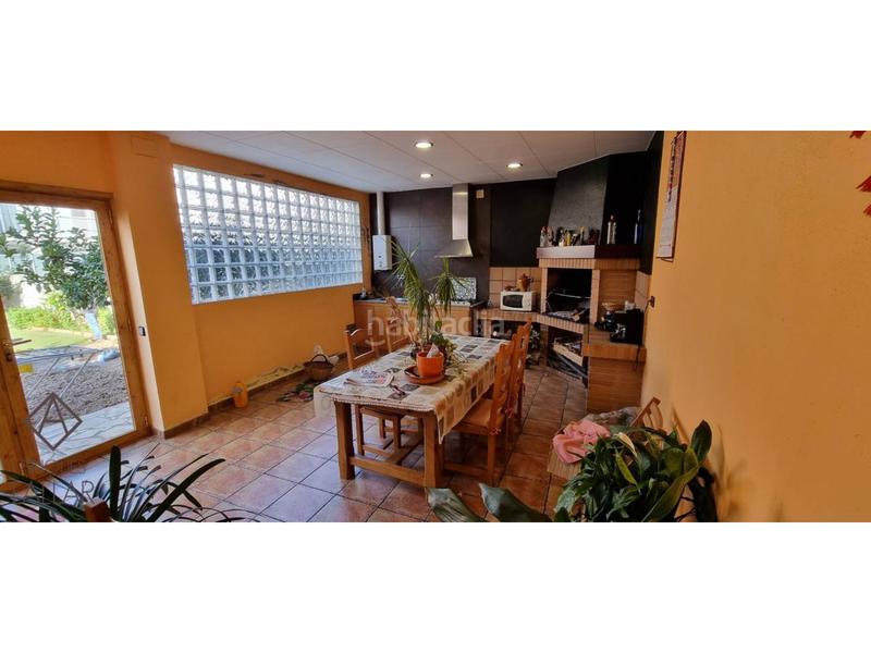 Foto cab63a34-90ec-40ef-9df7-832f3ea24cd2. Casa adossada amb calefacció aparcament a Font Verda Granollers