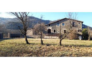 Masia a Mas les feixes 1. Masía en venta en olot