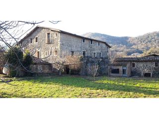 Masia a Mas les feixes 1. Masía en venta en olot